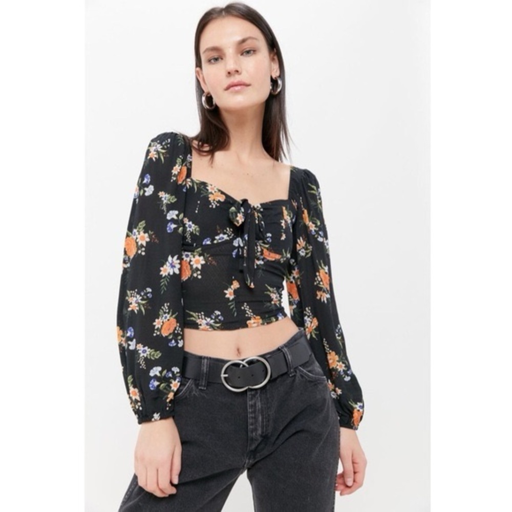 Urban Outfitters Black Floral Crop Top Boho Cottagecore Peasant Blouse Smocked